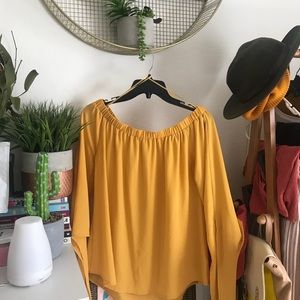 Mustard yellow top